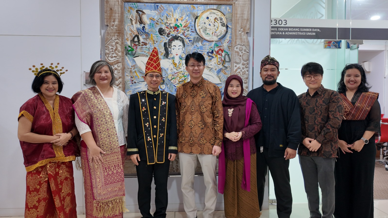 Penandatanganan MoU antara KECID dan LBI FIB UI untuk Program BIPA