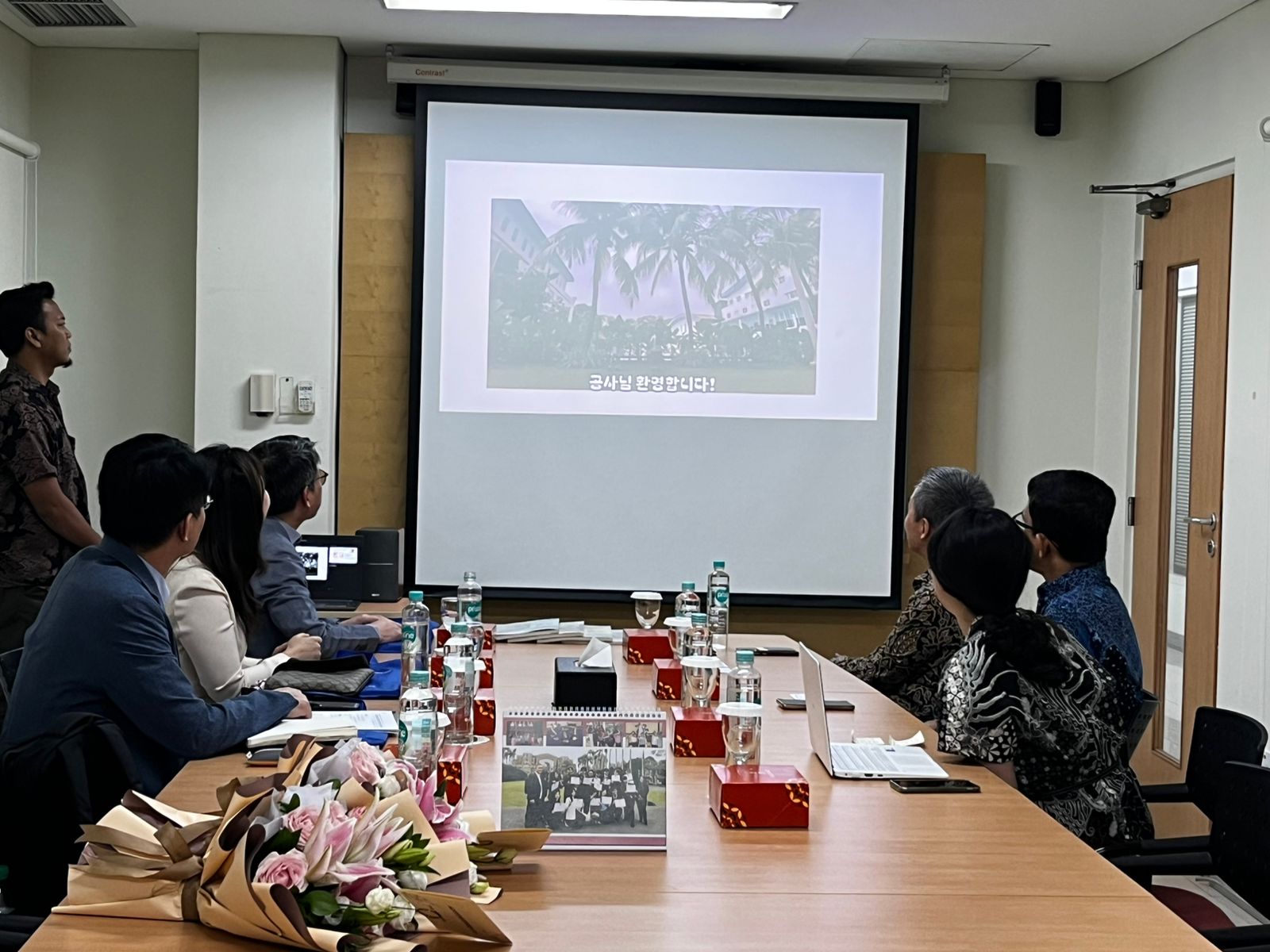 Kunjungan ke Kelas Bahasa Korea di ACS Jakarta 