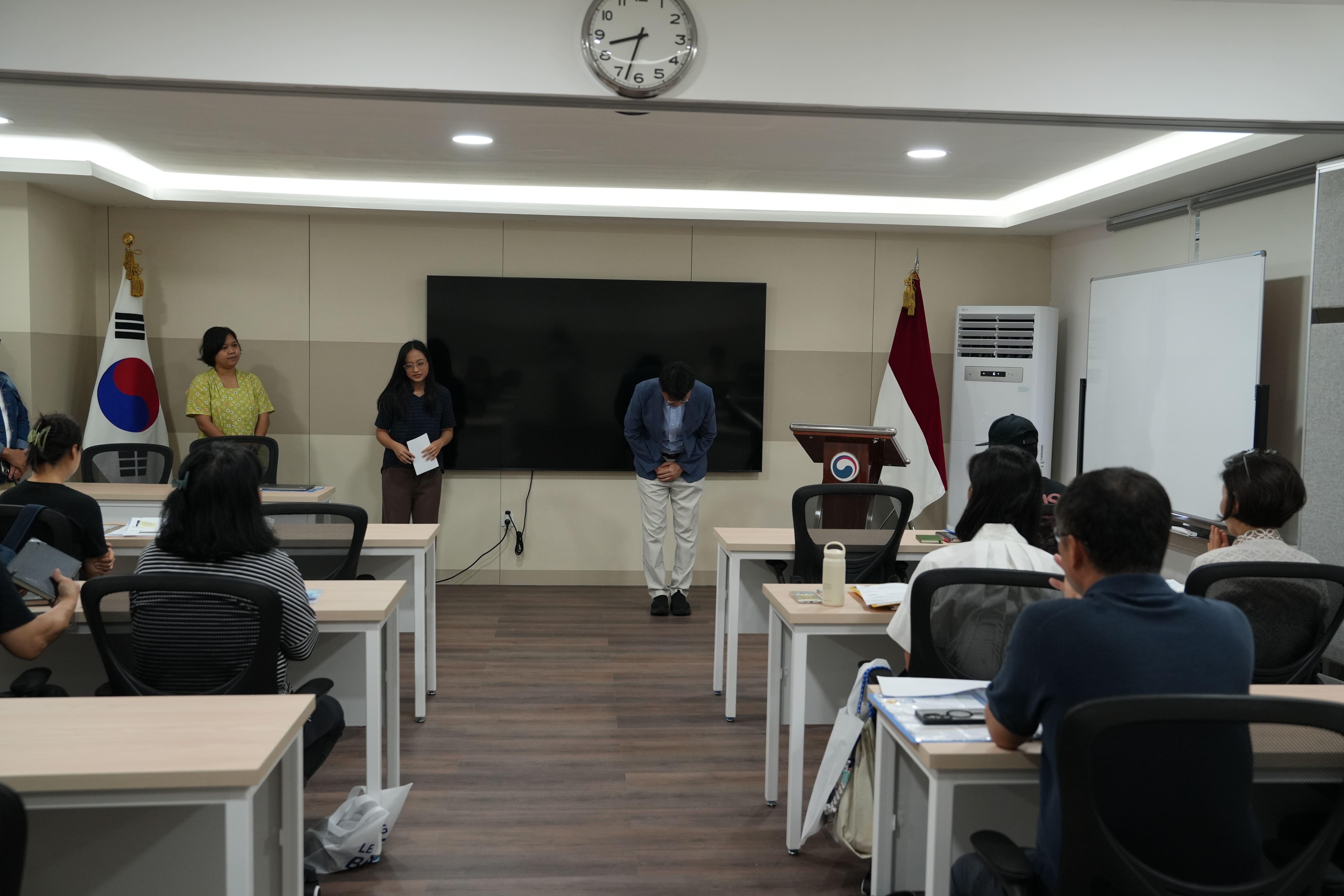 Pembukaan Perdana Kelas Bahasa Indonesia