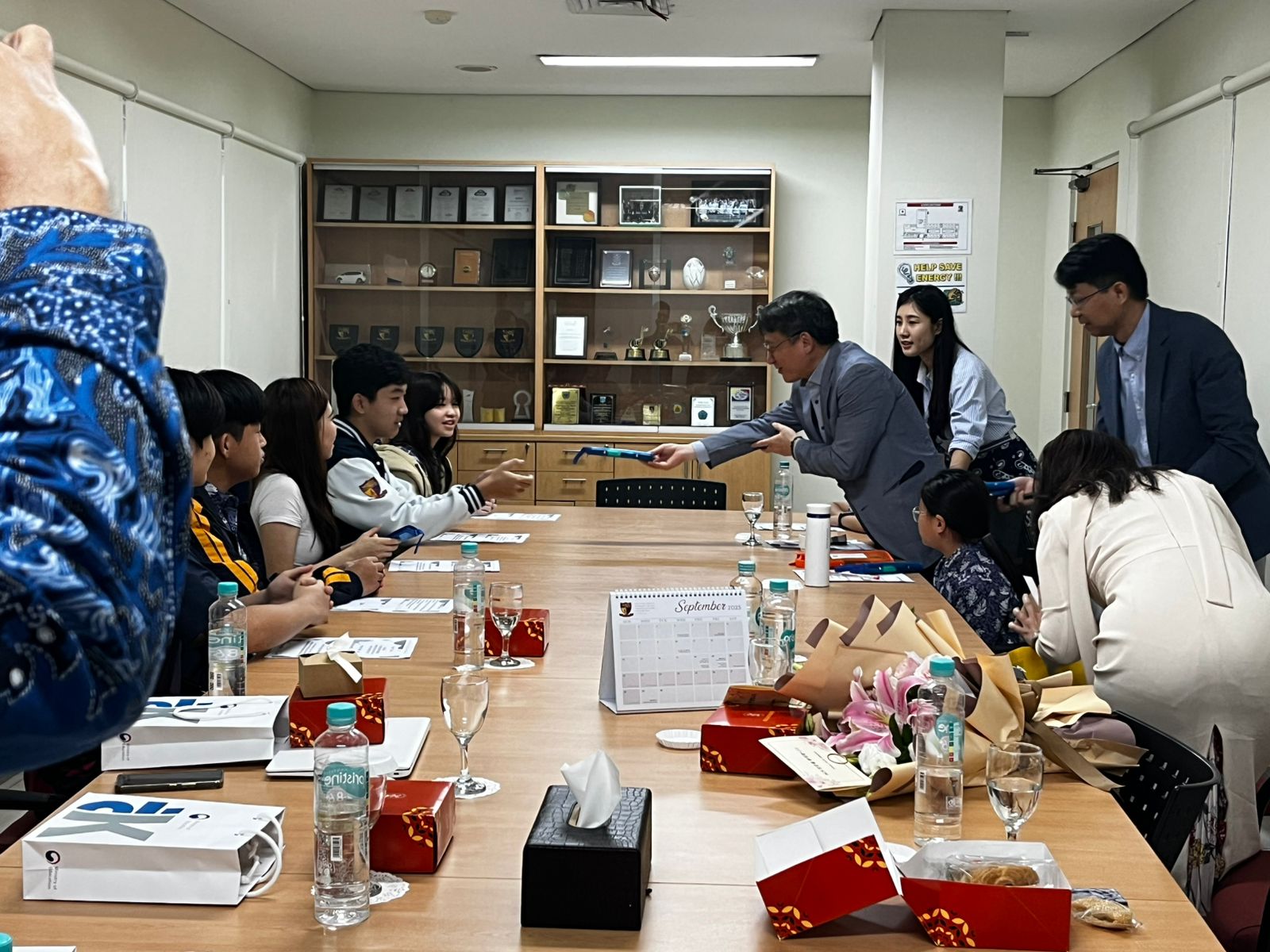 Kunjungan ke Kelas Bahasa Korea di ACS Jakarta 